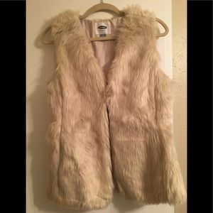 Old navy cream faux fur vest!